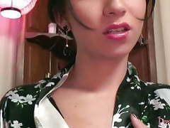 UhPorn presents: Cute geisha tranny