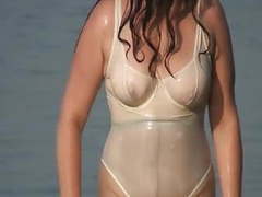 UhPorn presents: Pantyhose beach