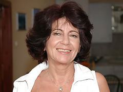 UhPorn presents: Nice mature lady katala