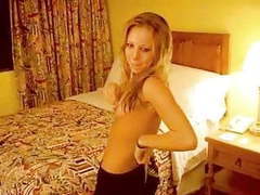 UhPorn presents: College girl maturbates