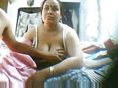 UhPorn presents: Indian mature cam