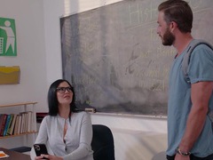 UhPorn presents: Kinky math tutor jasmine jae loves giving head and having sex
