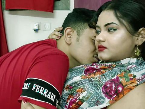 UhPorn presents: Desi hot couple softcore sex! homemade sex with clear audio