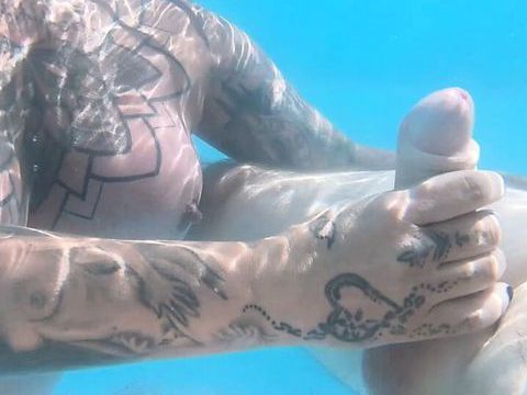 UhPorn presents: Underwater bj pool fun with the creampies