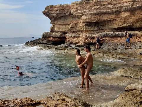 UhPorn presents: Divers watching us fuck at the beach give us some help