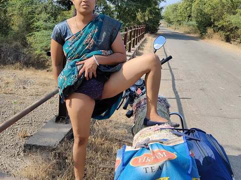 UhPorn presents: Pe khadi sex
