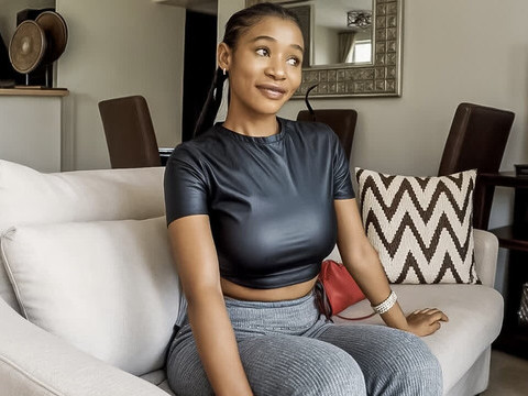 UhPorn presents: Amateur ebony model tricked to suck white cock at couch casting call