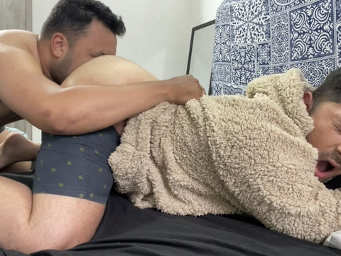UhPorn presents: I'm very cold, my stepbrother fucks me unexpectedly to give me a little warmth