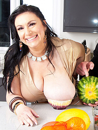 UhPorn presents: Sex in the kitchen